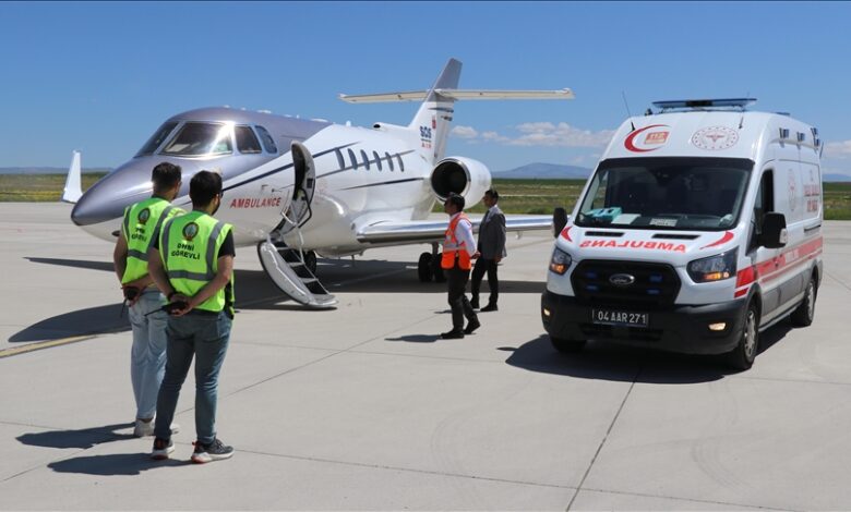 Ağrı’da kalp rahatsızlığı olan bebek ambulans uçakla Ankara’ya sevk edildi Ağrı’da kalp rahatsızlığı olan bebek ambulans uçakla Ankara’ya sevk edildi