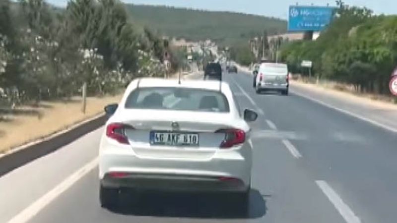 Kahramanmaraş’ta ambulansa yol vermeyen sürücüye 993 lira ceza Kahramanmaraş’ta ambulansa yol vermeyen sürücüye 993 lira ceza