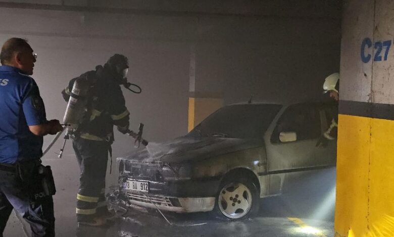 Karabük’te hastane otoparkındaki otomobil yandı