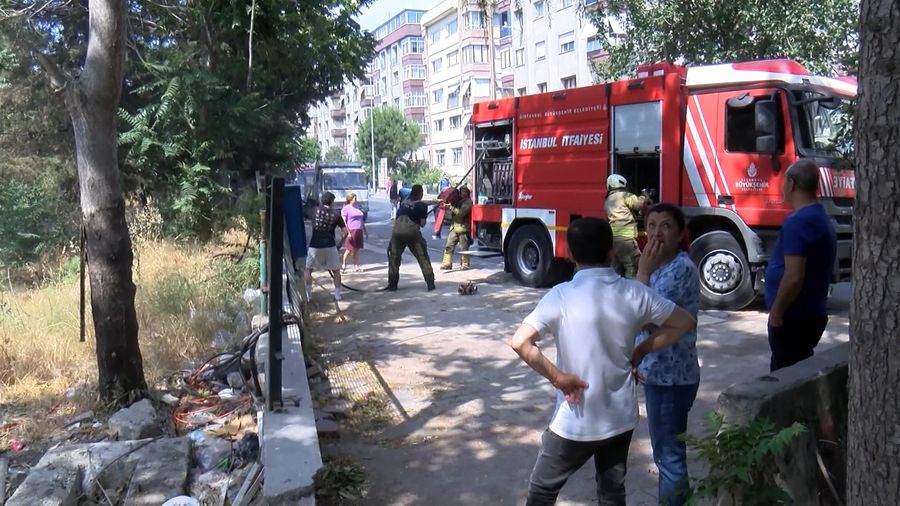 İstanbul’da hastane bahçesinde yangın İstanbul’da hastane bahçesinde yangın