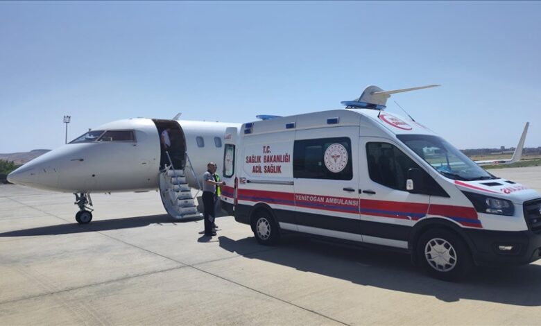 Batman’da ambulans uçak 33 günlük bebek için havalandı