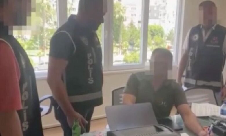 Özel hastane denetiminde rüşvet! SGK eski il müdürü ve 2 müfettişin tutuklanma anı kamerada