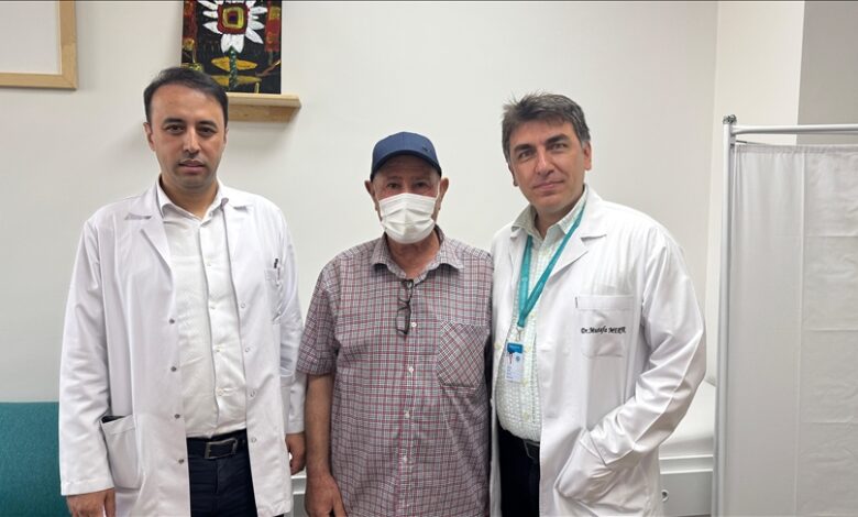 Nadir vakalardan… Kök hücre nakli yapılan 80 yaşındaki hasta kanseri yendi Nadir vakalardan… Kök hücre nakli yapılan 80 yaşındaki hasta kanseri yendi