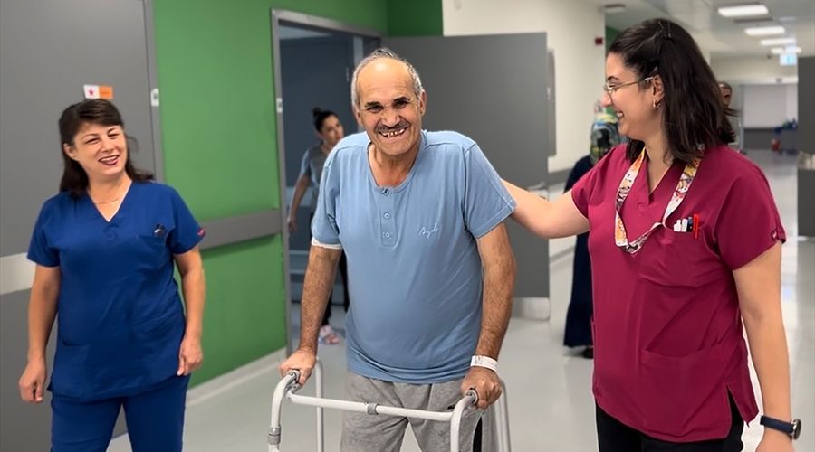 Manisa’da yüksekten düşen kişi pelvis cerrahisi ile ayağa kalktı Manisa’da yüksekten düşen kişi pelvis cerrahisi ile ayağa kalktı