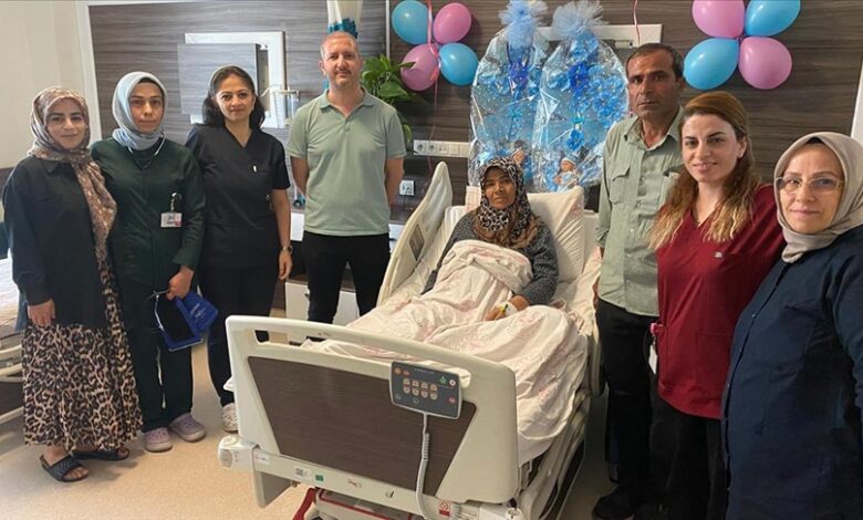 Şanlıurfa’da 53 yaşındaki kadın ikiz bebek dünyaya getirdi