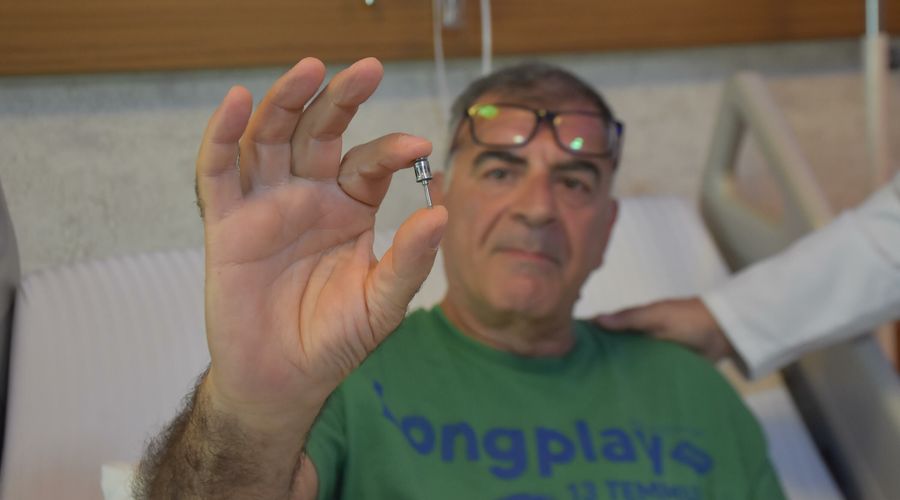 Akciğerinden diş implantı çıktı Akciğerinden diş implantı çıktı