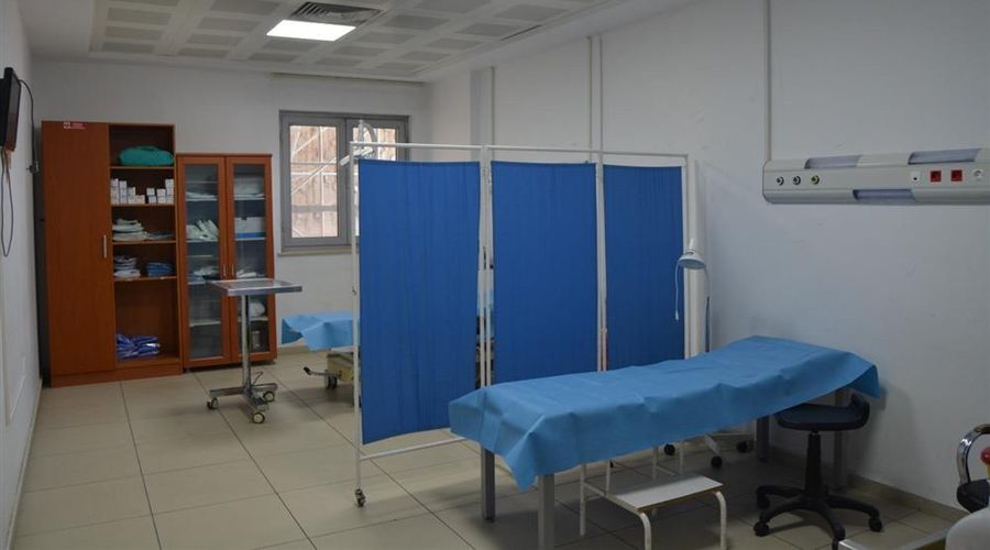 Bitlis Devlet Hastanesinde lokal ameliyathane ve müdahale odası açıldı Bitlis Devlet Hastanesinde lokal ameliyathane ve müdahale odası açıldı