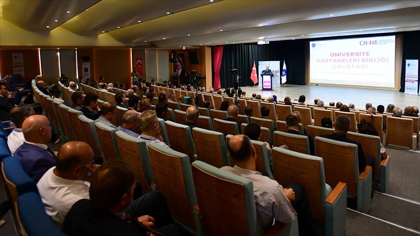 Van’da ‘Üniversite Hastaneler Birliği Çalıştayı’ düzenlendi Van’da ‘Üniversite Hastaneler Birliği Çalıştayı’ düzenlendi