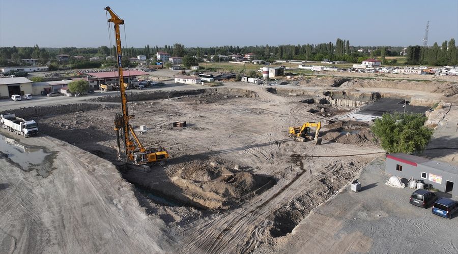 Iğdır’da 400 yataklı devlet hastanesinin inşaatına başlandı Iğdır’da 400 yataklı devlet hastanesinin inşaatına başlandı