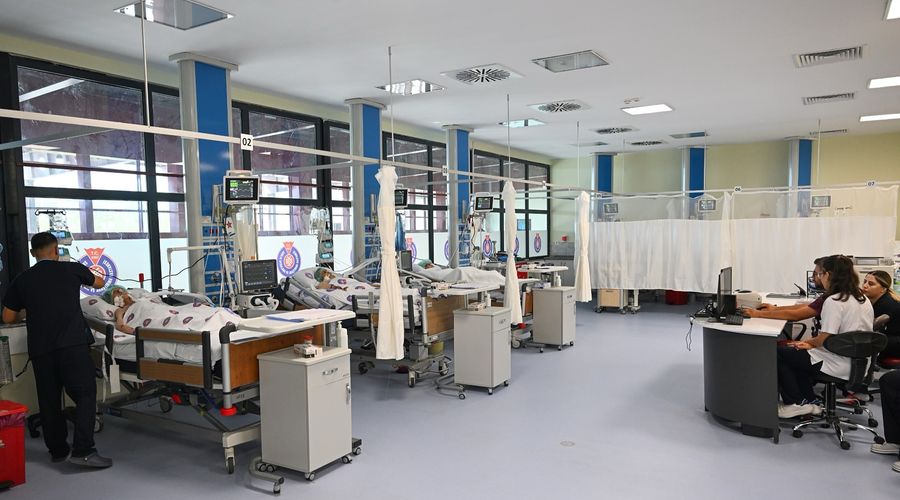 KSÜ’de 3. basamak Erişkin Yoğun Bakım Ünitesi açıldı KSÜ’de 3. basamak Erişkin Yoğun Bakım Ünitesi açıldı