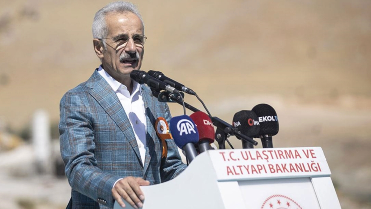 Abdulkadir Uraloğlu: 72 bin 378 moto kurye kayıt altına alındı
