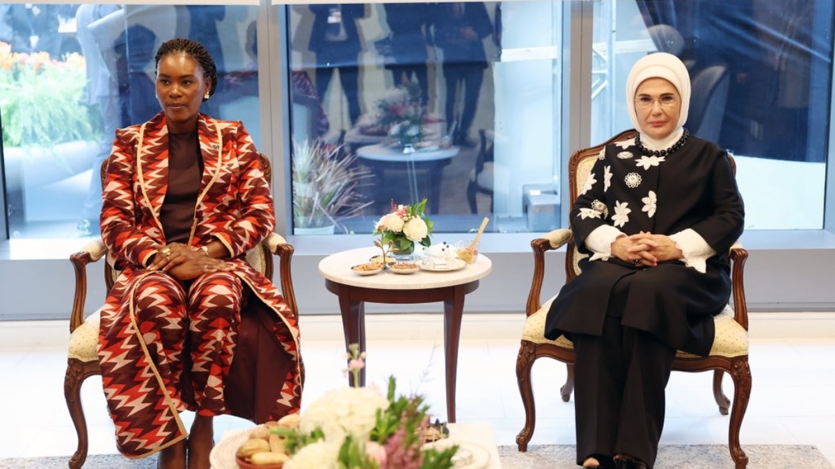 Emine Erdoğan, Gabon Cumhurbaşkanı’nın eşi Nguema ile görüştü