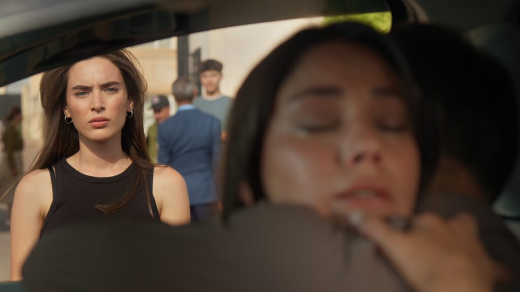 Uzak Şehir’in yeni bölümünden tanıtım yayınlandı! Alya, Boran’ın yaşadığını öğreniyor! Uzak Şehir’in yeni bölümünden tanıtım yayınlandı! Alya, Boran’ın yaşadığını öğreniyor!