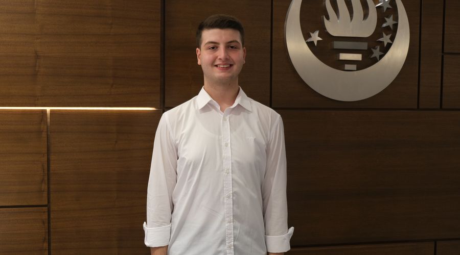 Depremin yaralarını sarıp, Türkiye 43’üncüsü oldu… Tıp fakültesine yerleşti Depremin yaralarını sarıp, Türkiye 43’üncüsü oldu… Tıp fakültesine yerleşti