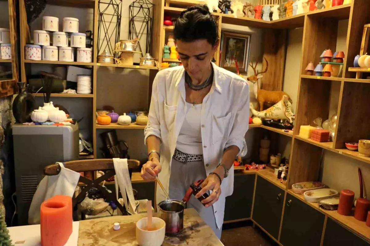 Diyarbakırlı Girişimci Kadın Doğal Mum Üretimine İlgi Çekiyor