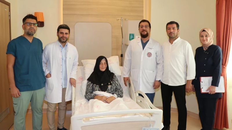 Konuşmayı unutturan tümörden ‘uyanık ameliyat’la kurtuldu Konuşmayı unutturan tümörden ‘uyanık ameliyat’la kurtuldu