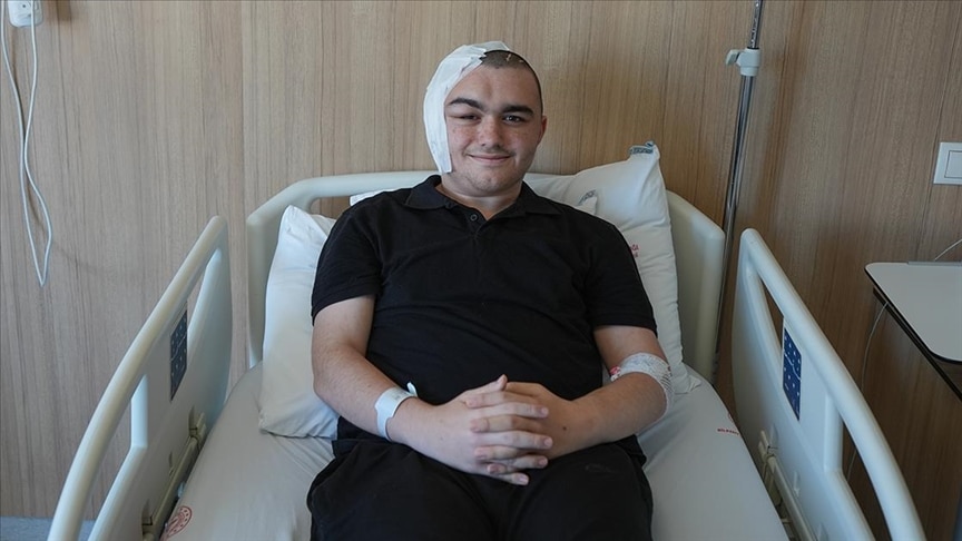 Moyamoya hastası, başarılı operasyonlarla hastalığını yendi