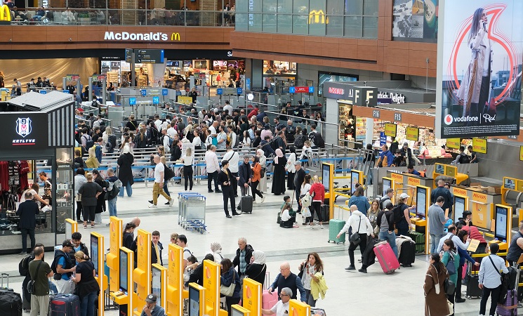 İstanbul’daki Havalimanları 8 Ayda 86,4 Milyon Yolcu Ağırladı