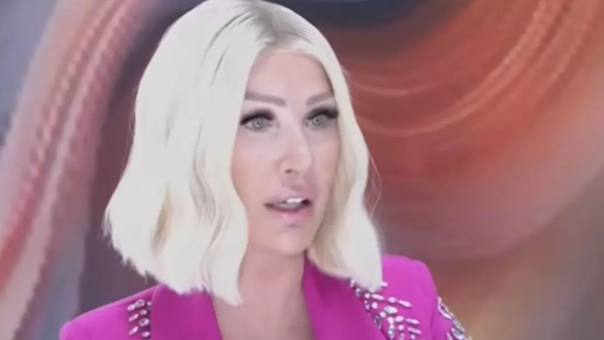 Seda Sayan annesinin yaptıklarını anlattı: “Evdeki kadınlara kafasını takıyor”