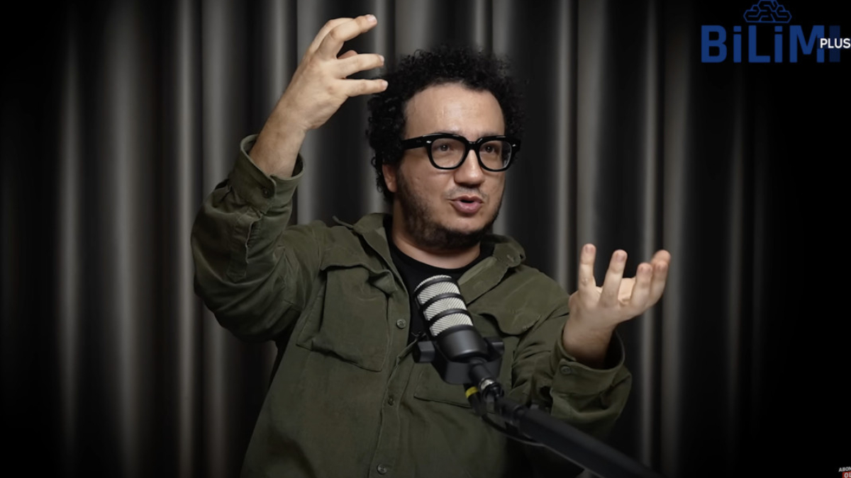 Oytun Erbaş uyardı: Mezarlıktan su içerken dikkat edin Oytun Erbaş uyardı: Mezarlıktan su içerken dikkat edin