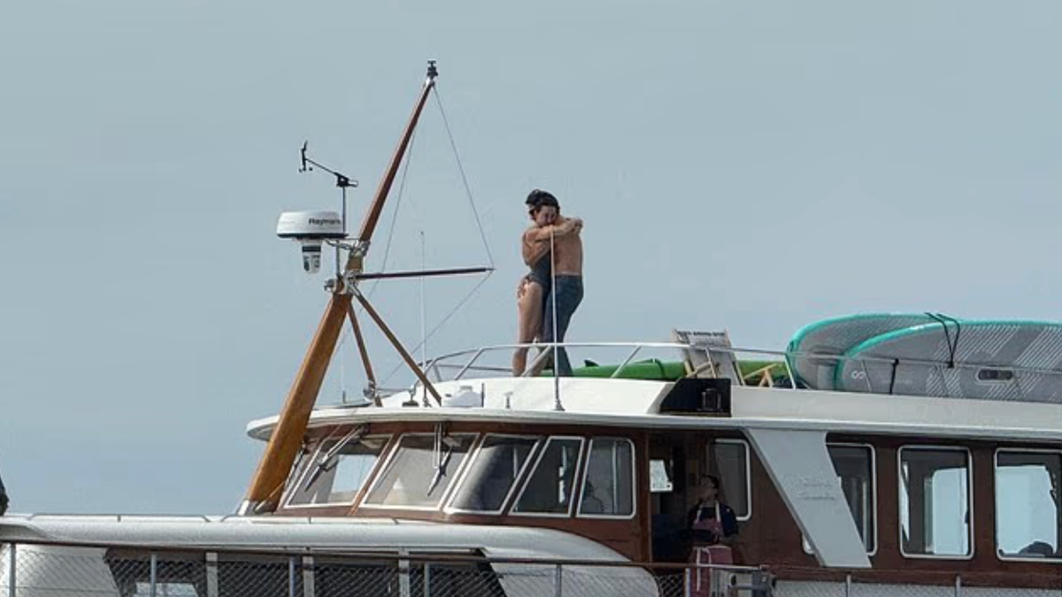 Katy-Justin aşkı kameralara yakalandı: İlişkilerini reddetmişlerdi Katy-Justin aşkı kameralara yakalandı: İlişkilerini reddetmişlerdi