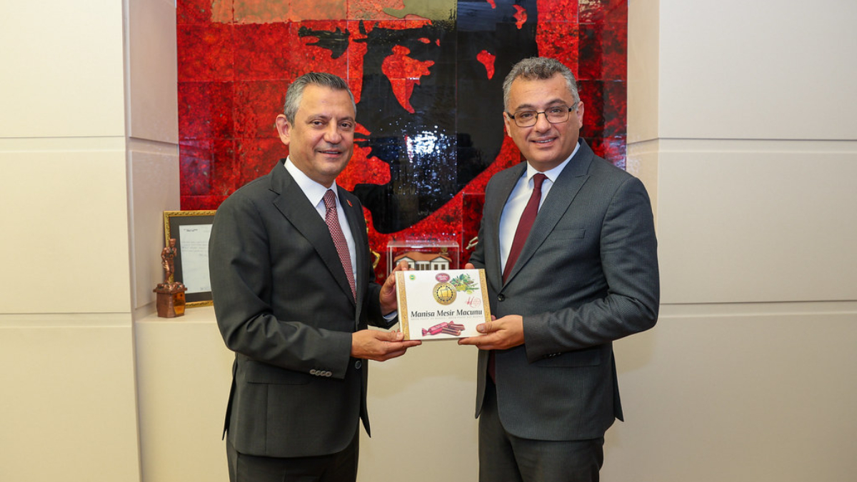 Özgür Özel’den KKTC’nin yeni Cumhurbaşkanı Tufan Erhürman’ı tebrik telefonu Özgür Özel’den KKTC’nin yeni Cumhurbaşkanı Tufan Erhürman’ı tebrik telefonu