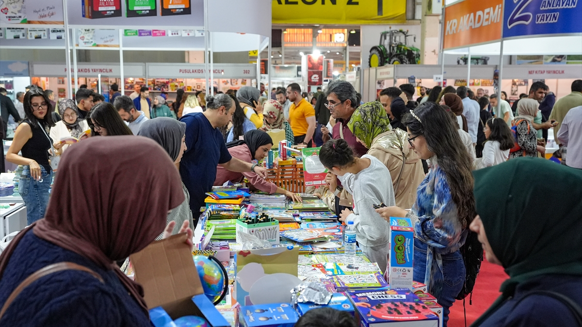 Diyarbakır 9. Kitap Fuarı kitapseverleri bir araya getirdi