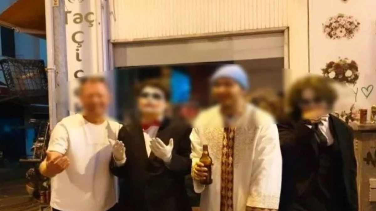 Edirne’de Cadılar Bayramı partisine imam cübbesiyle katıldı