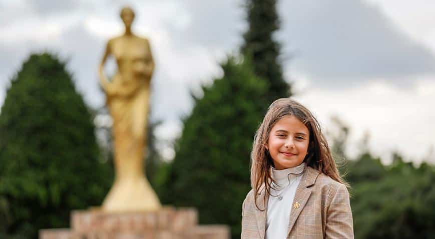 10 yaşındaki Defne Zeynep Enci, ilk sinema filmiyle Altın Portakal’da 10 yaşındaki Defne Zeynep Enci, ilk sinema filmiyle Altın Portakal’da