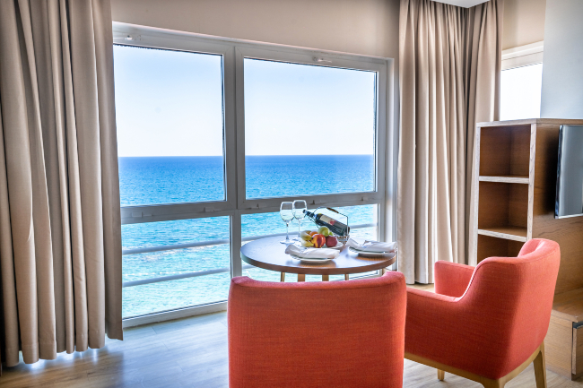 Salamis Bay Conti’de Yaz, Sonbahara Taşınıyor