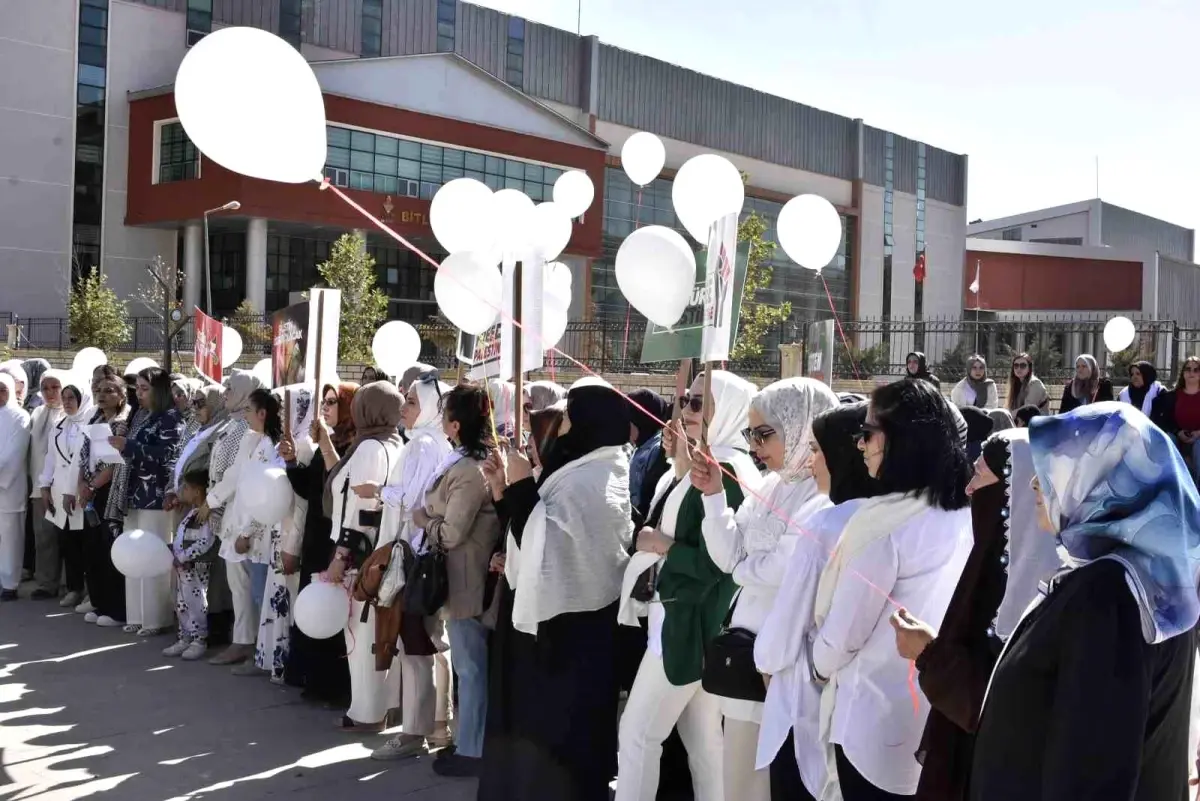 Bitlis’te Kadınlardan Gazze İçin Sessiz Çığlık Yürüyüşü