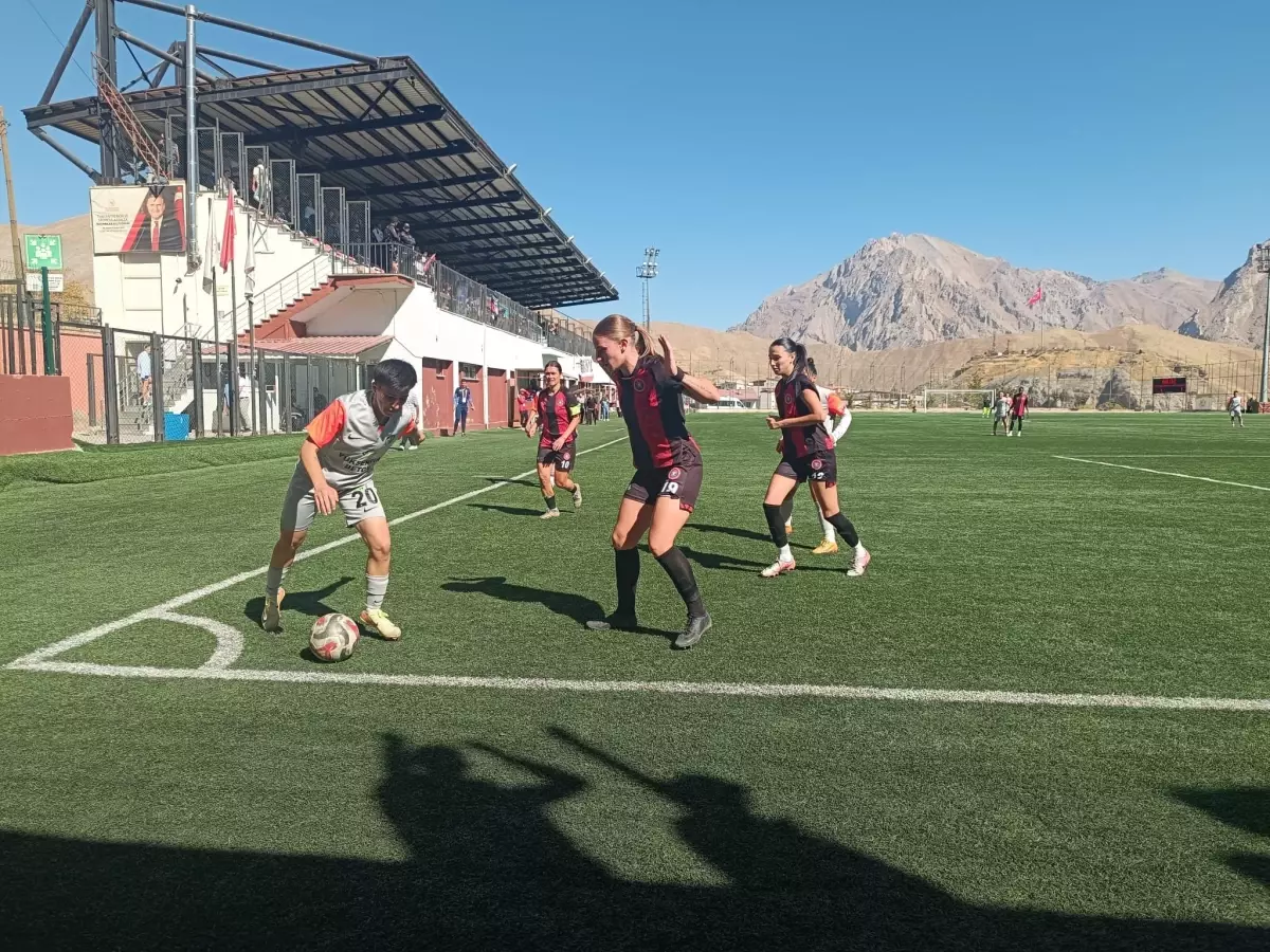 Kadınlar Futbol Süper Ligi’nde Beraberlik: Yüksekova Spor 1-1 Fatih Vatan Spor