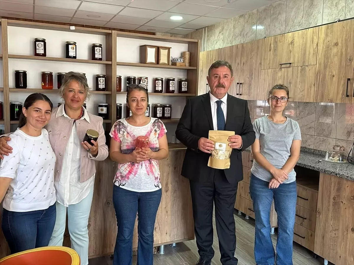 Gerze Belediye Başkanı’ndan Kadın Kooperatifine Destek Ziyareti