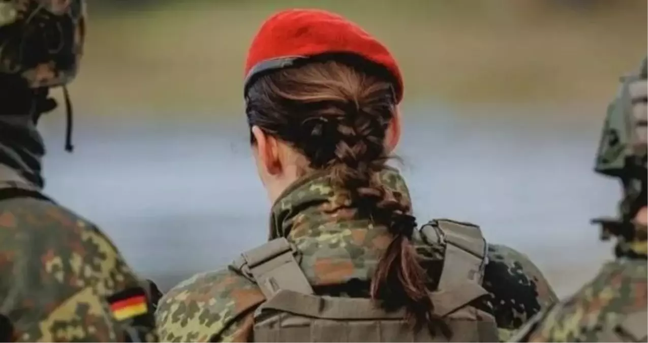 Kadınlara askerlik zorunluluğu hakkında son gelişmeler