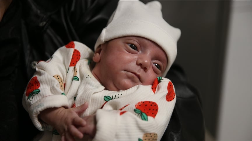 580 gram doğan Asya bebek, 108 gün sonra sağlığına kavuştu