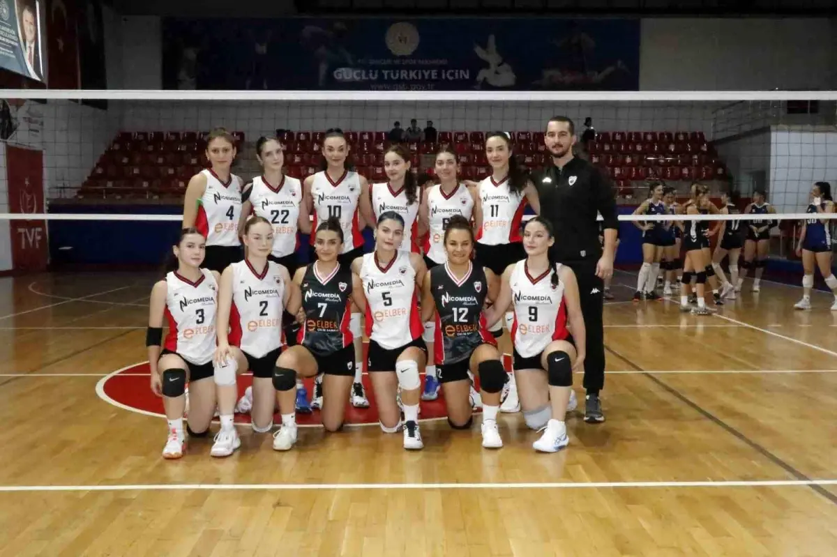 Düzce Voleybol, Kocaeli Nicomedia Akademi’ye 3-1 Yenildi