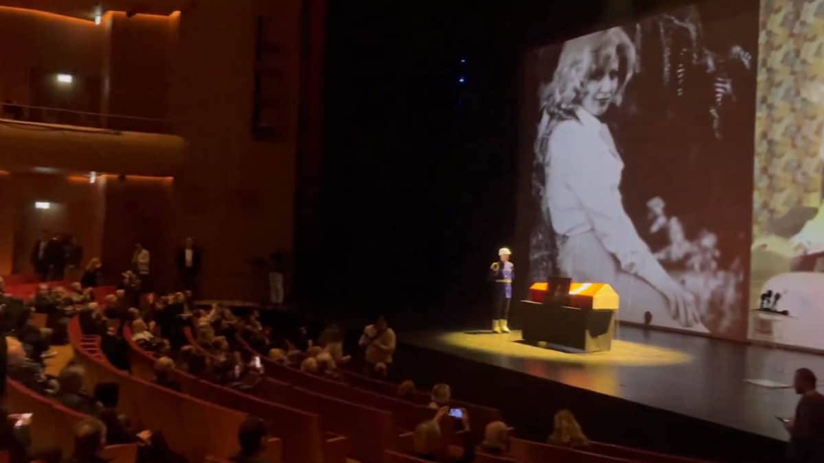 Muazzez Abacı için Atatürk Kültür Merkezi’nde tören…