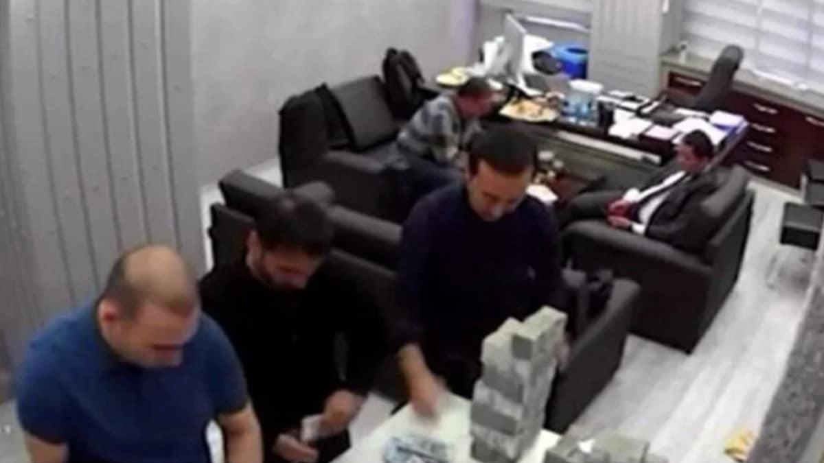 CHP’deki ‘Para Kuleleri’ Davası 2026’ya Ertelendi