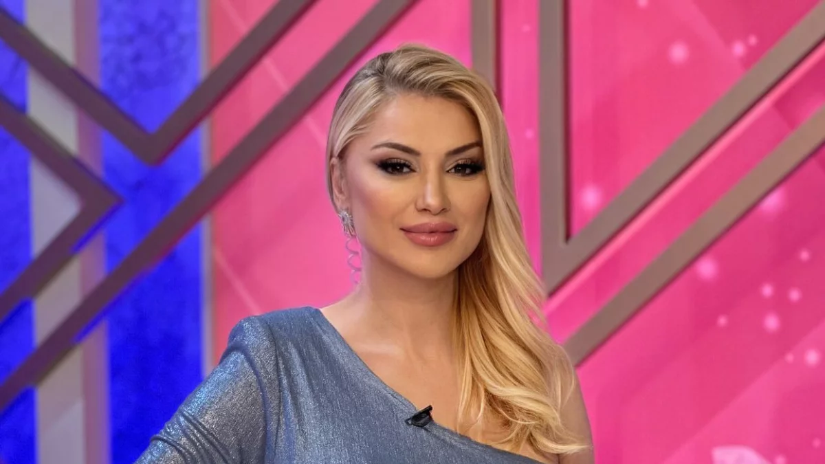 Songül Karlı’nın Gecelikle Balkon Yıkama Anları Gündem Oldu