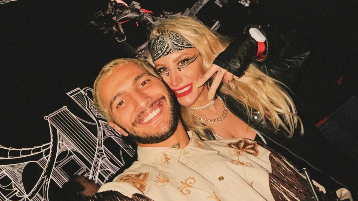 İrem Derici, Takipçisine Esprili Yanıt Verdi