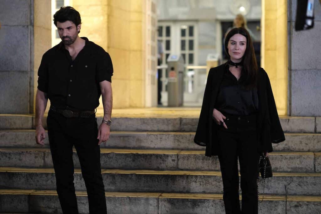 Bereketli Topraklar 3. Bölümde Gelişmeler ve İlişkiler