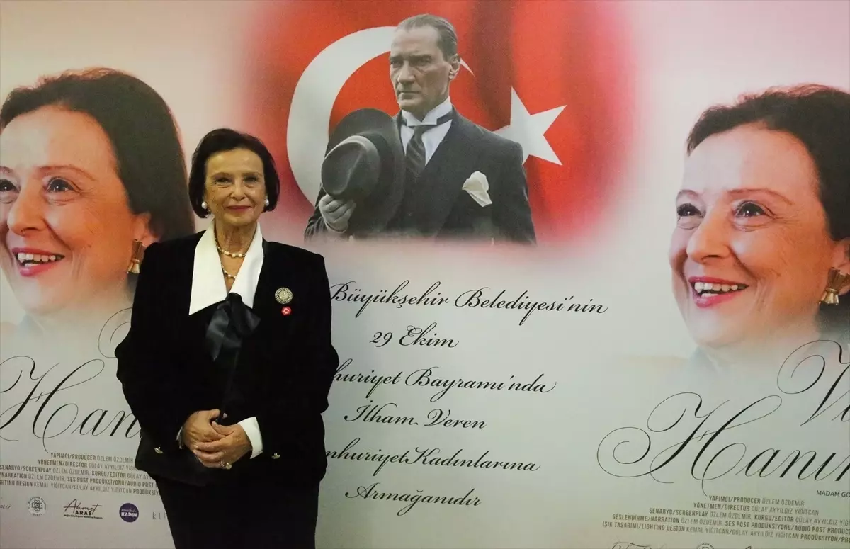 Türkiye’nin İlk Kadın Valisi Lale Aytaman’ın Hayatı…