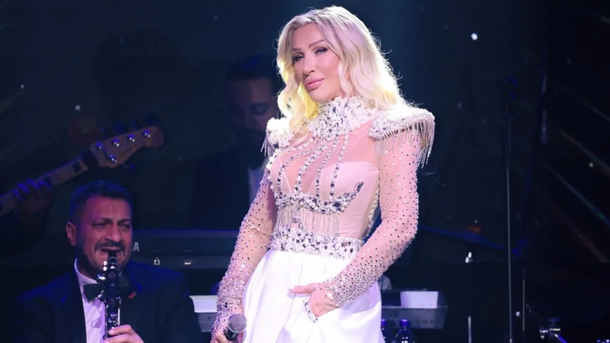 Seda Sayan, eşine aşkını bir kez daha haykırdı Seda Sayan, eşine aşkını bir kez daha haykırdı