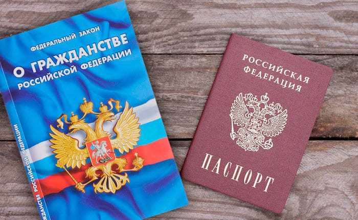 Suudi Arabistan ve Rusya Vizesiz Seyahat Anlaşması İmzaladı Suudi Arabistan ve Rusya Vizesiz Seyahat Anlaşması İmzaladı